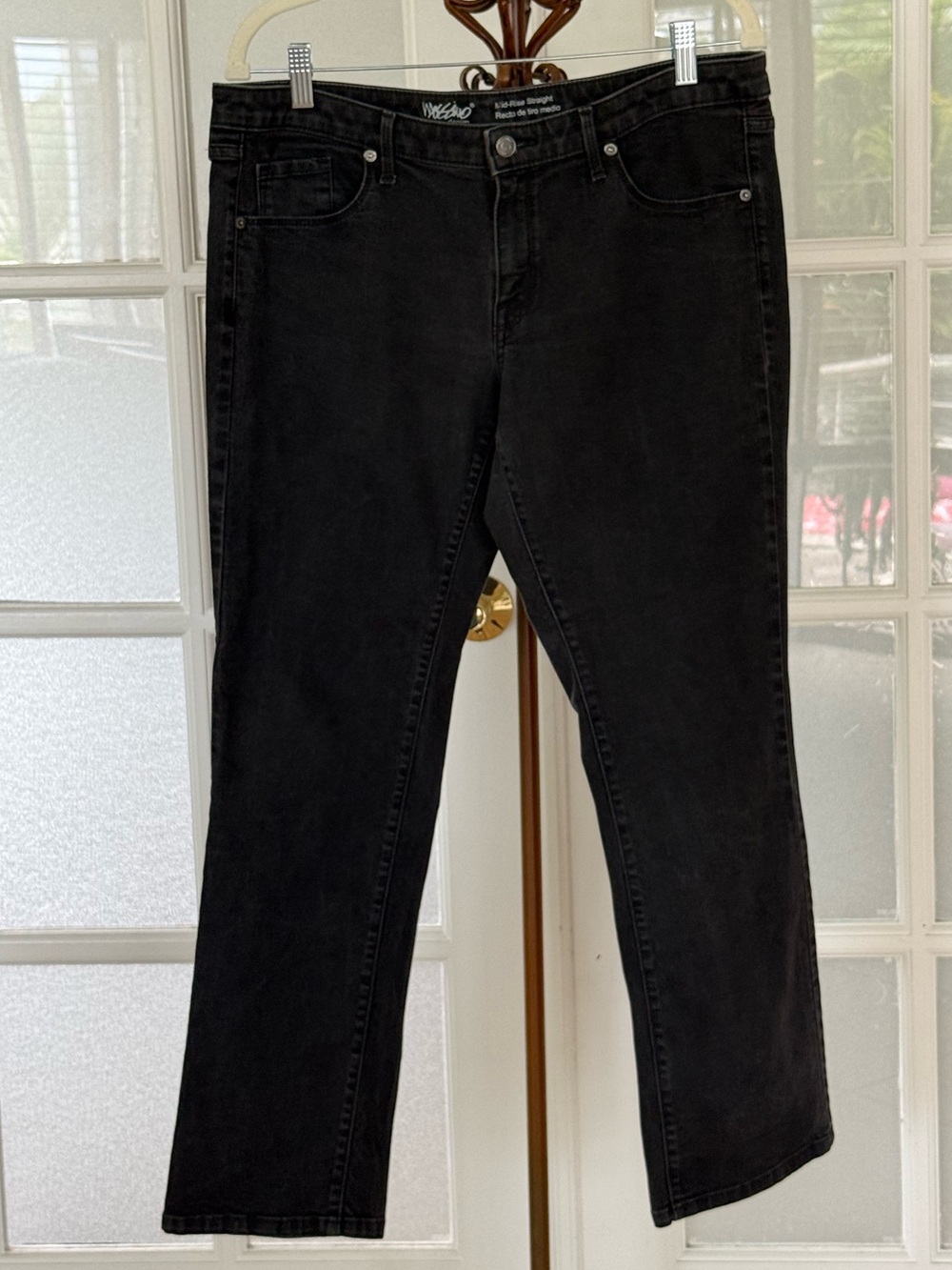 Mossimo Black Mid Rise Straight Leg Jeans Size 14 Short Super Stretch